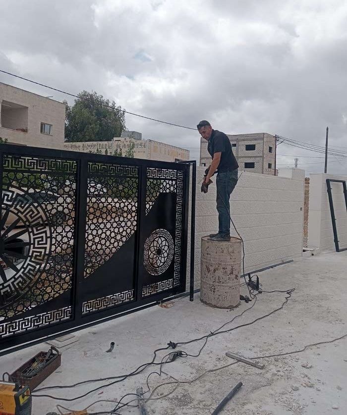 عمر أبو خميس حداد متنقل